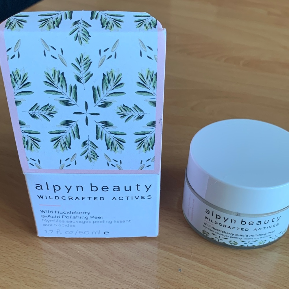 Wild Huckleberry 8-Acid Polishing Peel